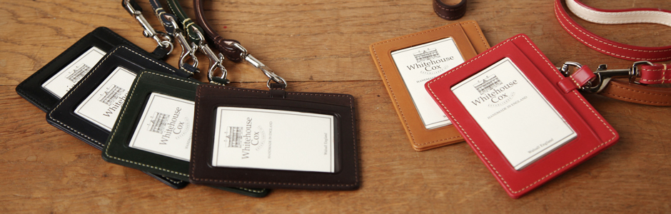 ブライドルレザー仕様のIDカードケース、 英国伝統の革小物ブランド
